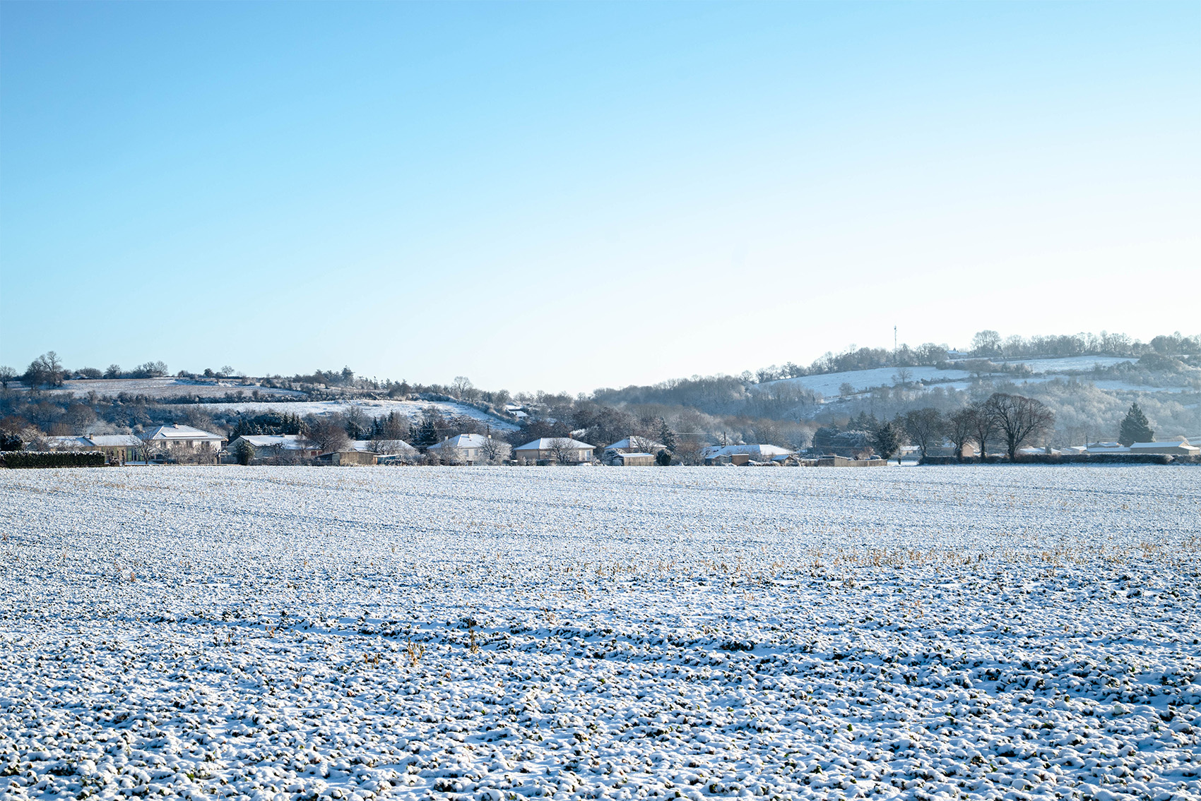 Exireuil sous son manteau neigeux