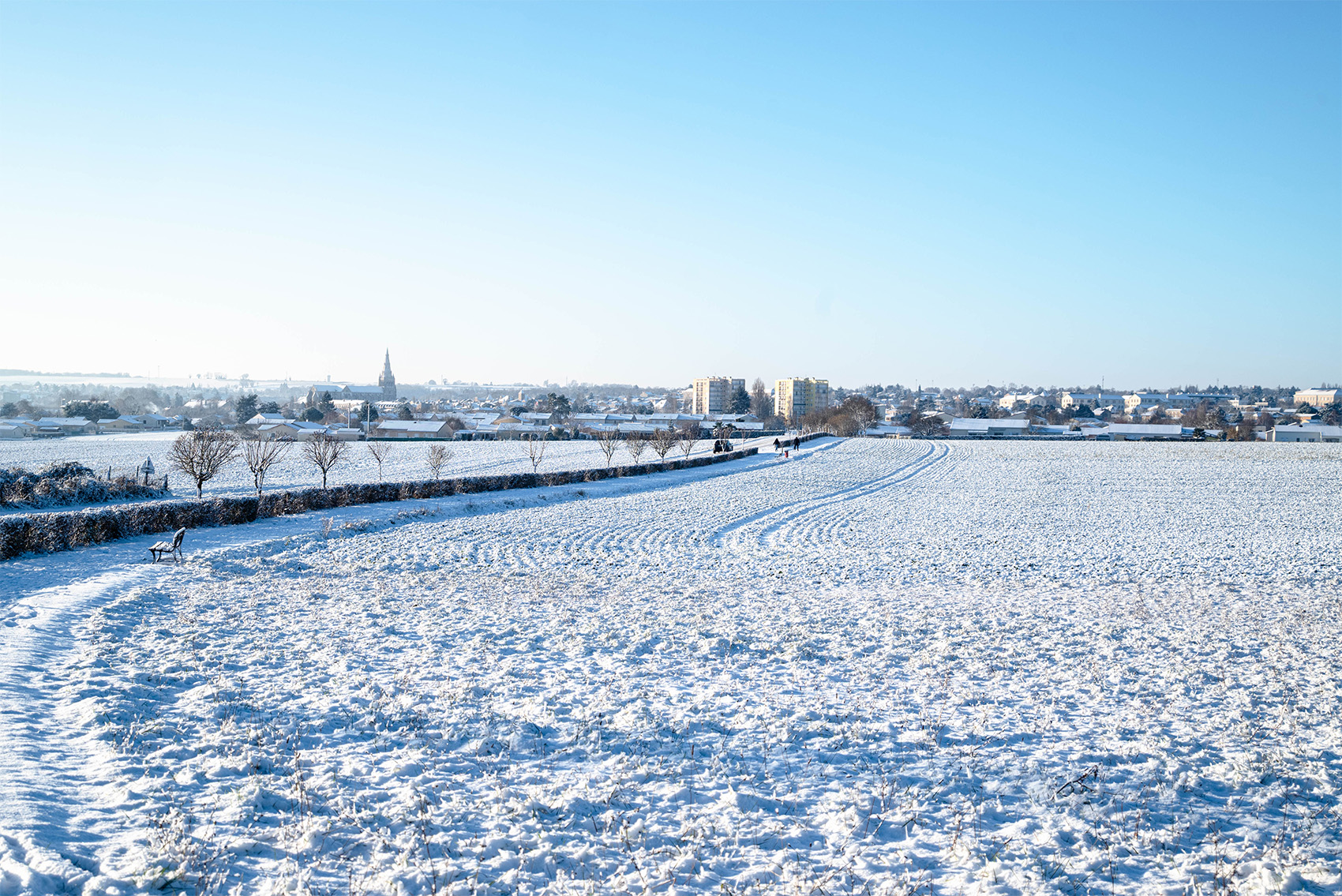 Exireuil sous son manteau neigeux