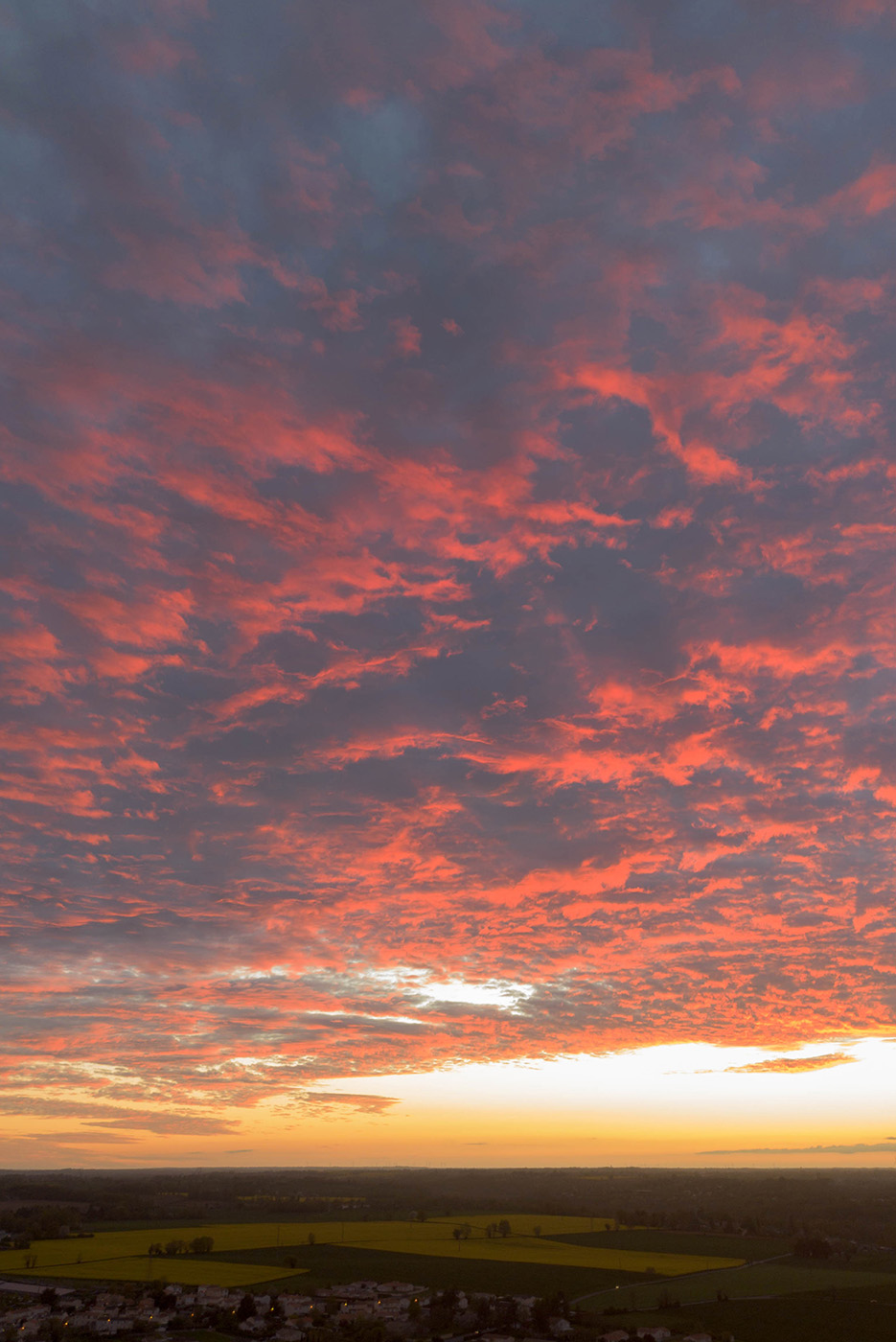 un ciel de feu au dessus d'Exreuil - sunset du 5 avril 2026